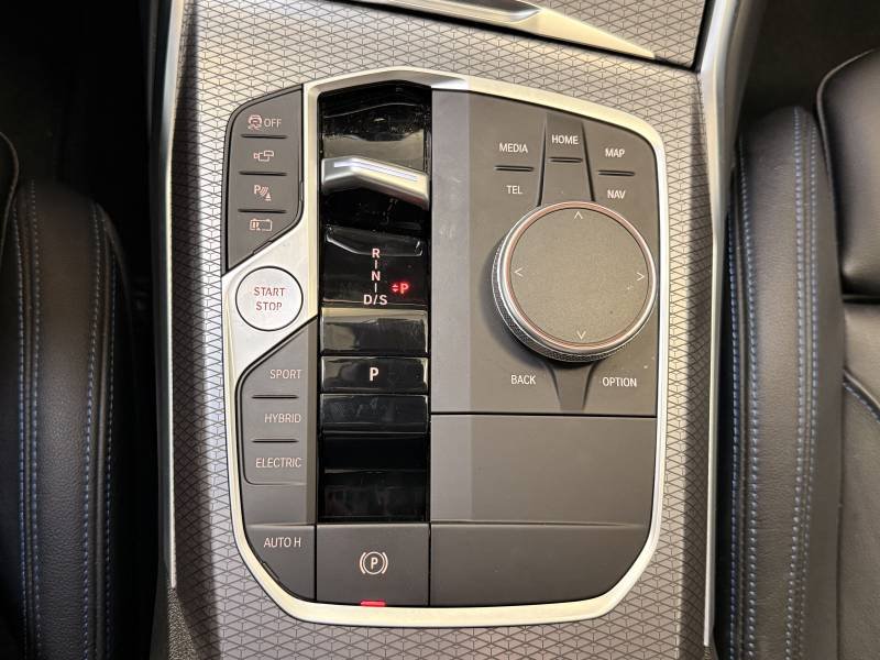 BMW Série 3 - Photo 17