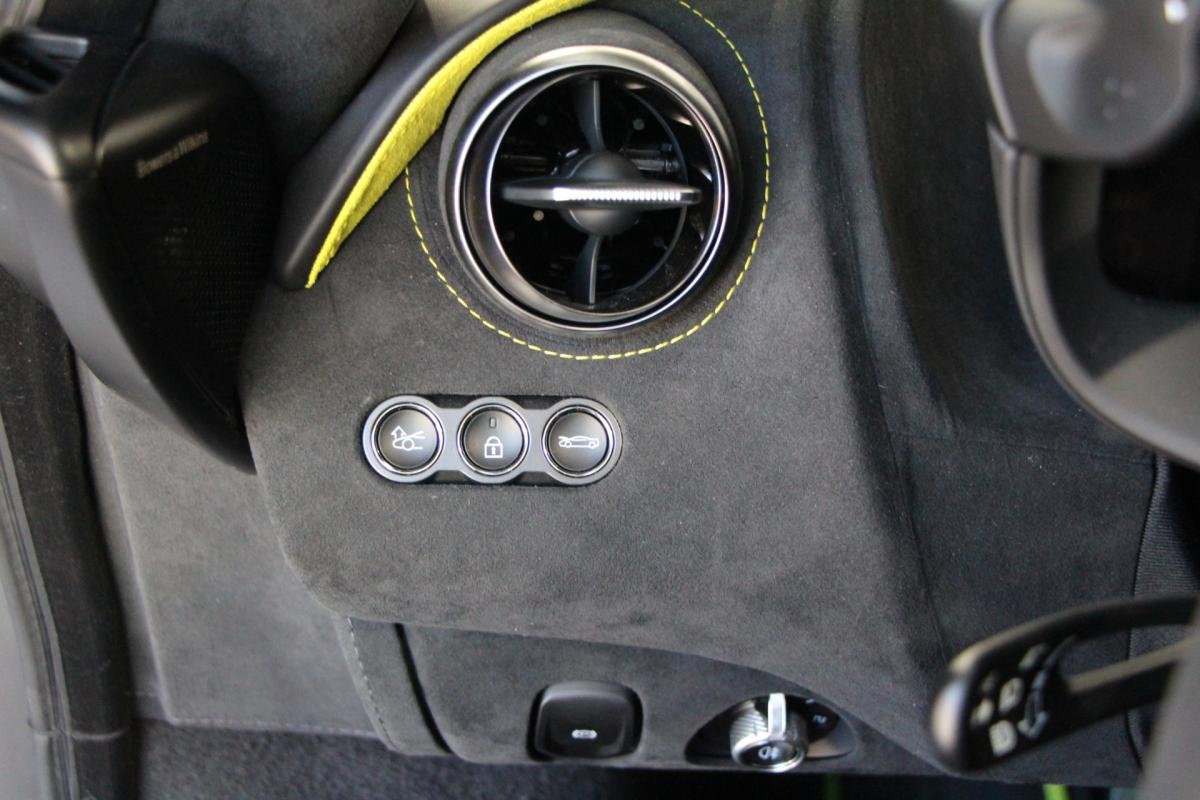 McLaren 750S - Photo 16