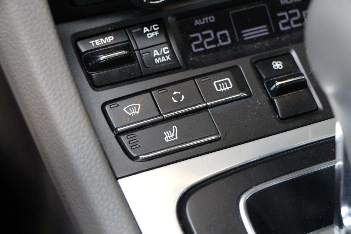 Porsche 911 - Photo 17