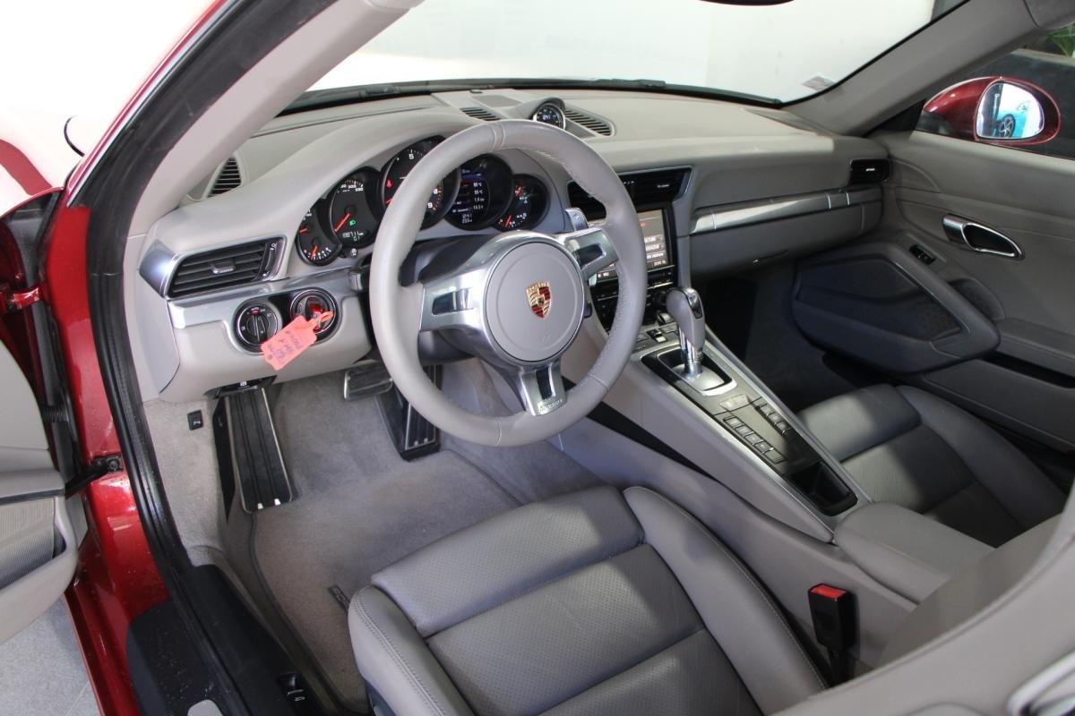 Porsche 911 - Photo 6