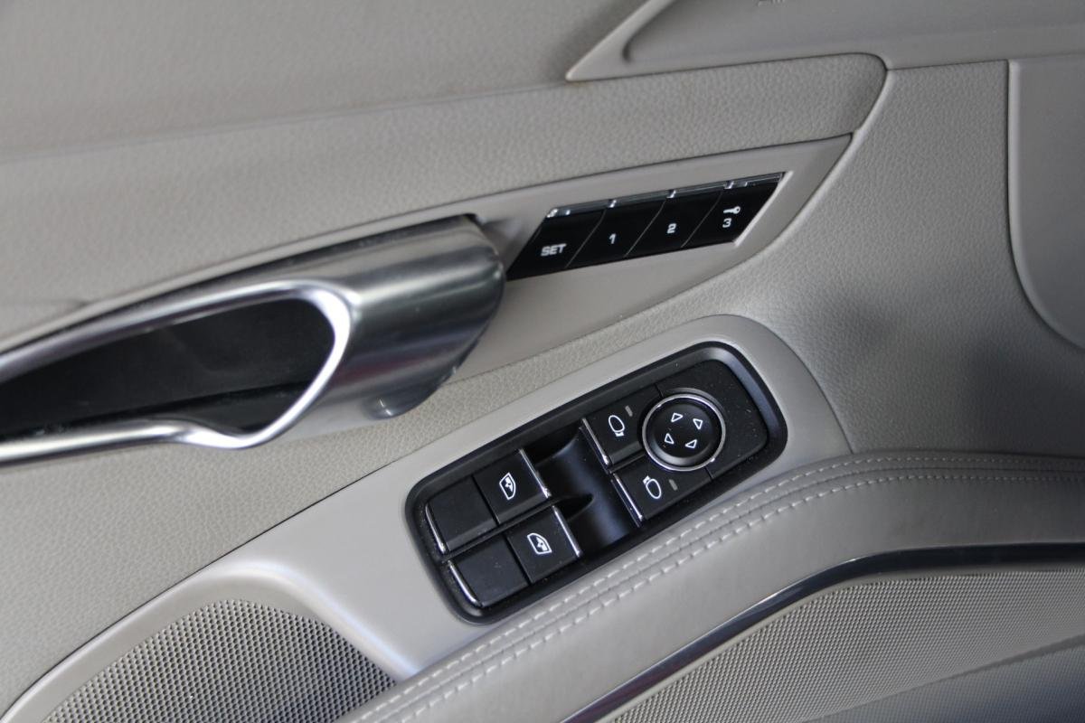 Porsche 911 - Photo 10