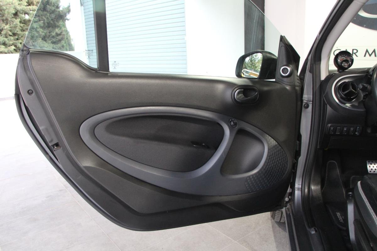 Smart ForTwo - Photo 6