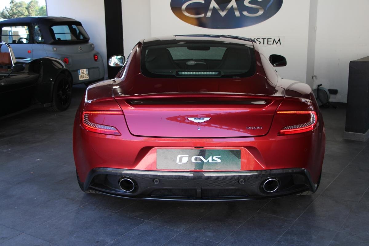 Aston Martin Vanquish - Photo 4