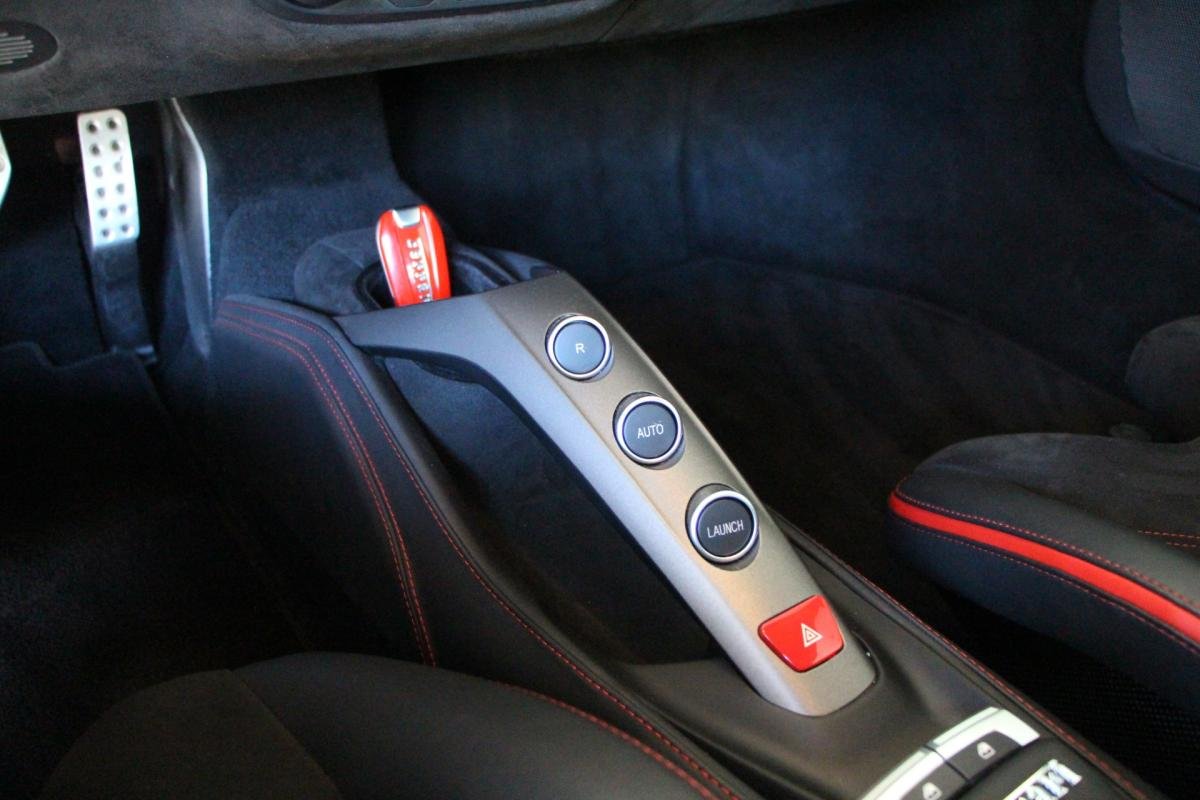 Ferrari 488 GTB - Photo 15