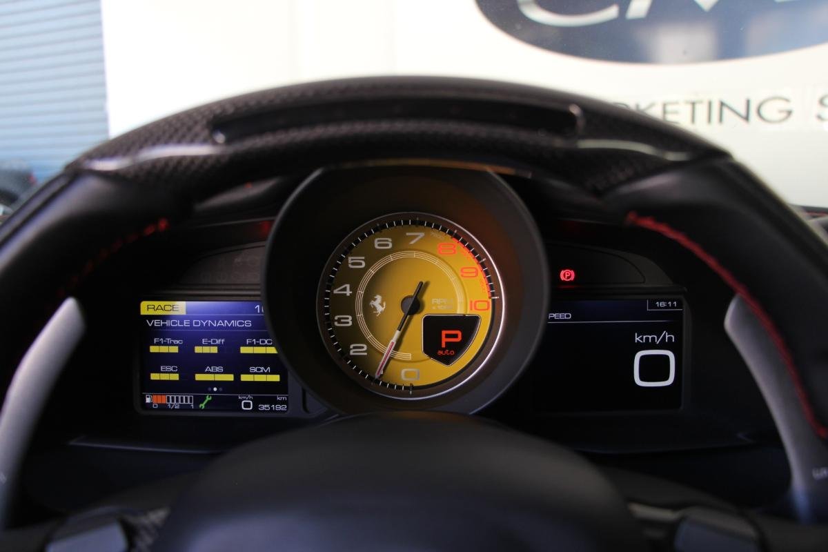 Ferrari 488 GTB - Photo 16