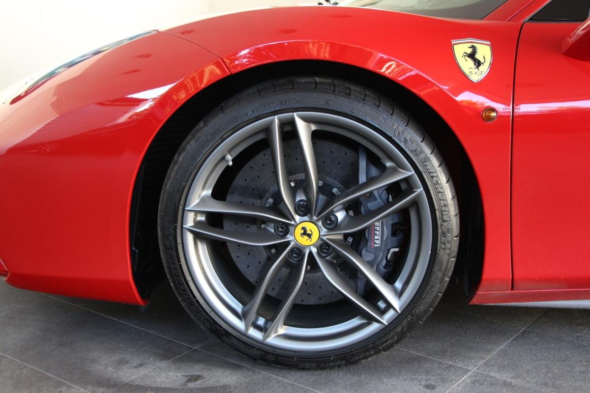Ferrari 488 GTB - Photo 5