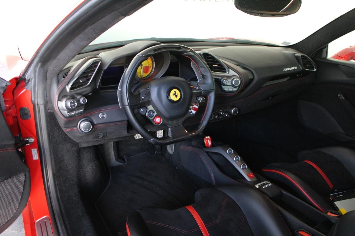 Ferrari 488 GTB - Photo 6