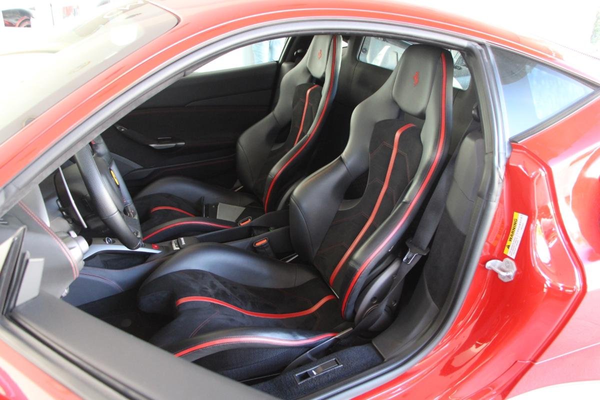 Ferrari 488 GTB - Photo 8