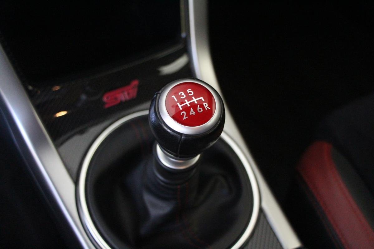 Subaru WRX STI - Photo 16