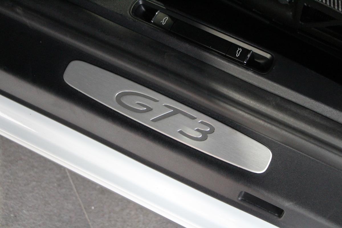 Porsche 911 - Photo 13