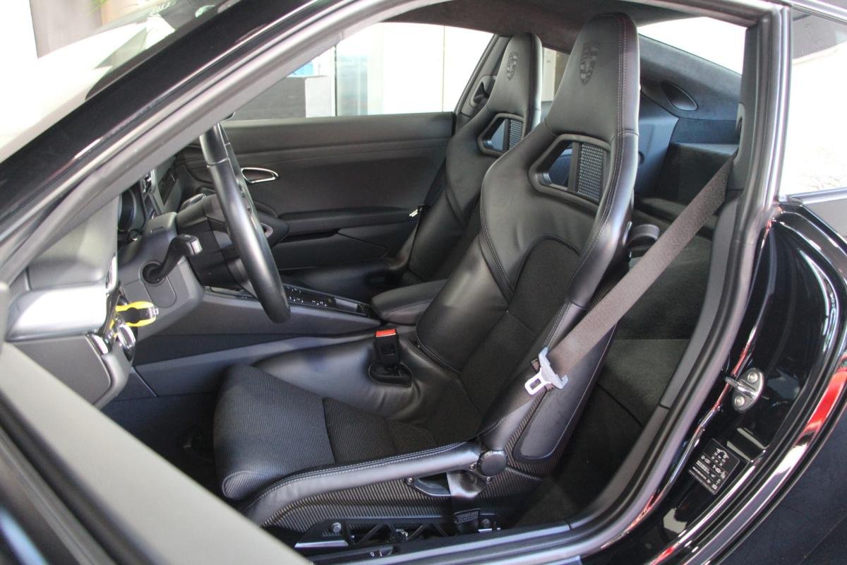Porsche 911 - Photo 12