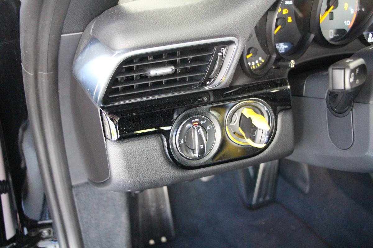 Porsche 911 - Photo 15