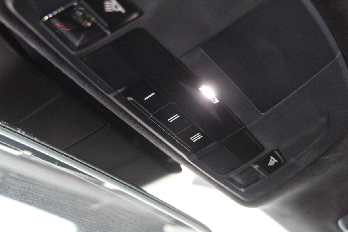 Porsche 911 - Photo 18