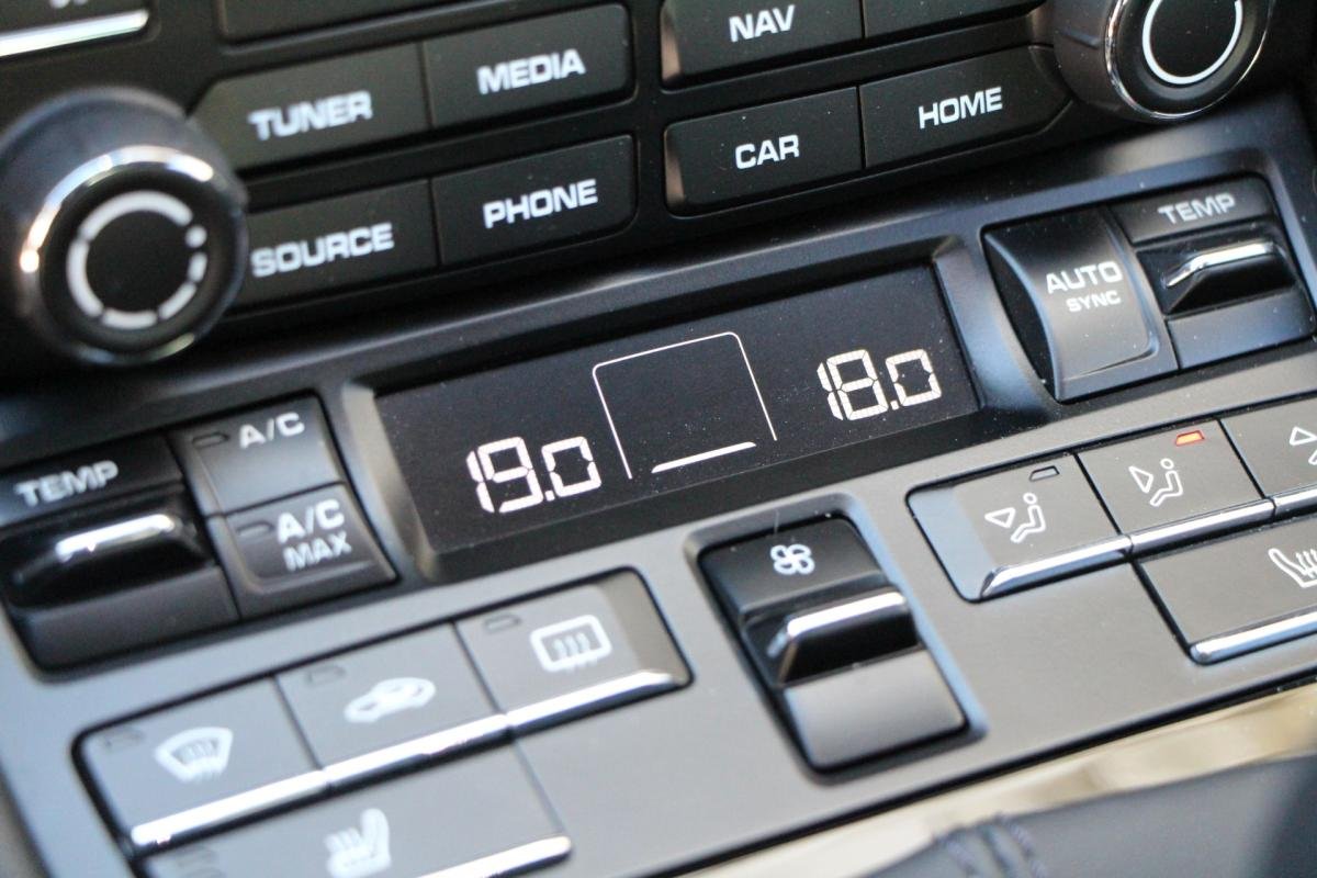 Porsche 911 - Photo 24