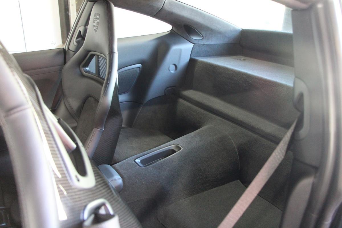 Porsche 911 - Photo 27