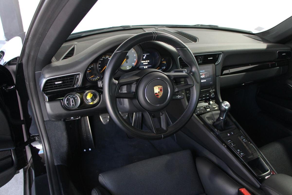 Porsche 911 - Photo 9