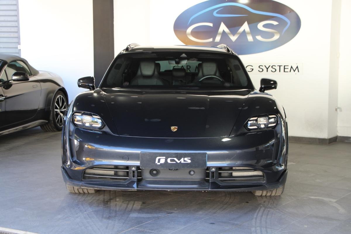 Porsche taycan - Photo 2