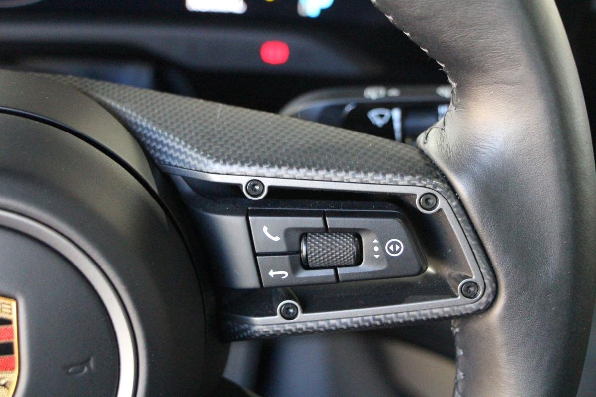 Porsche taycan - Photo 28