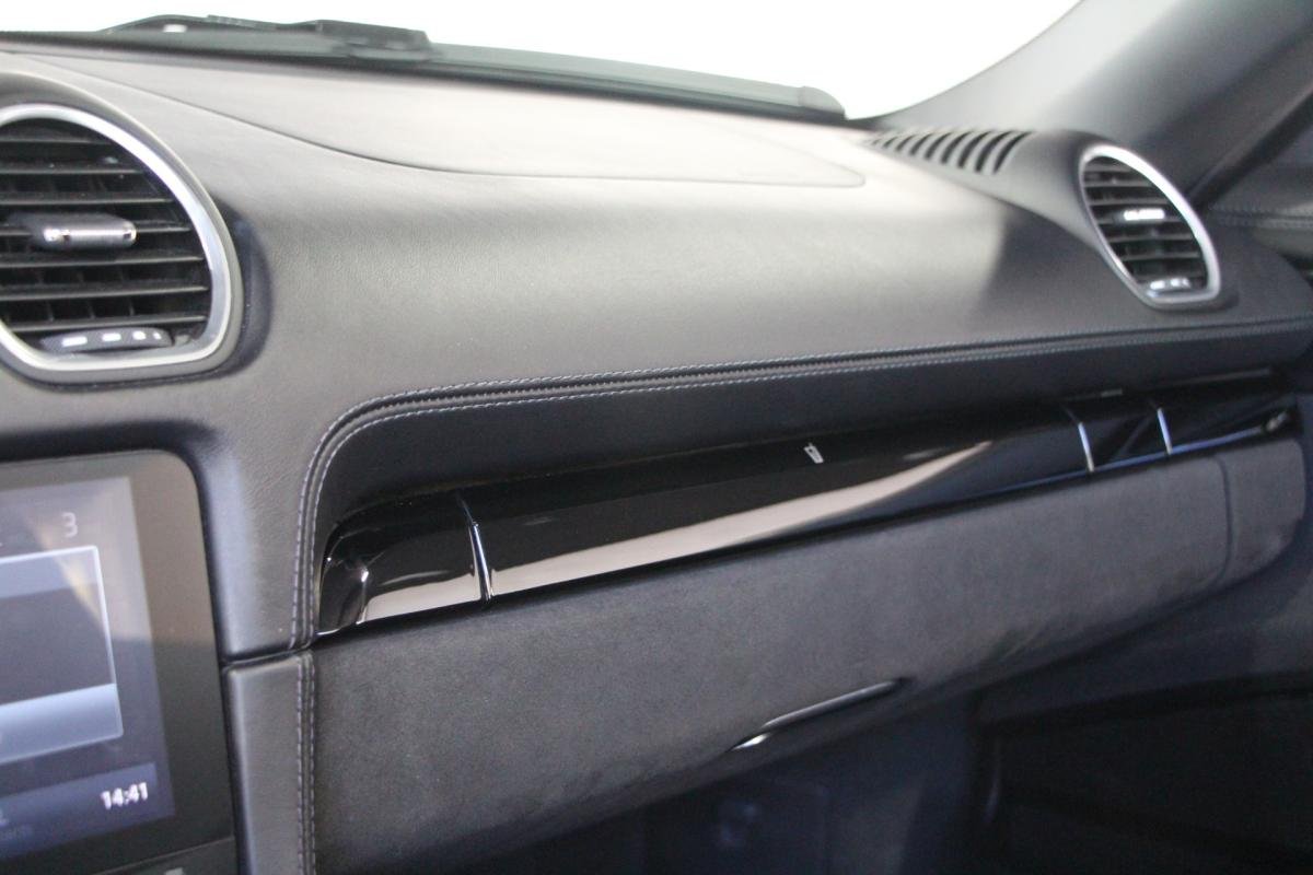 Porsche 718 - Photo 15