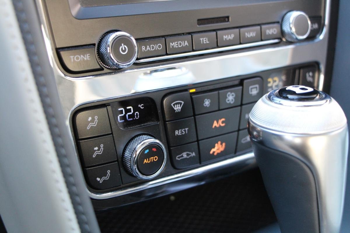 Bentley Continental GT - Photo 22