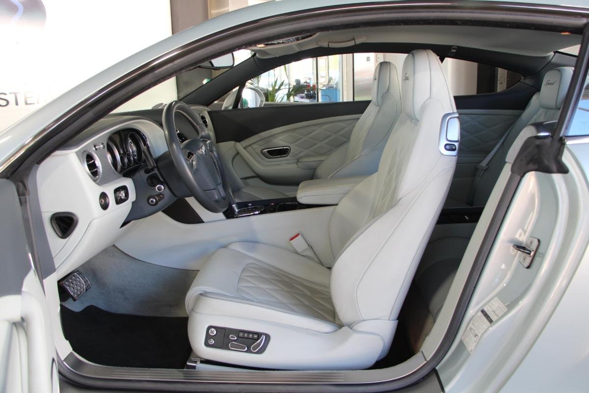 Bentley Continental GT - Photo 10