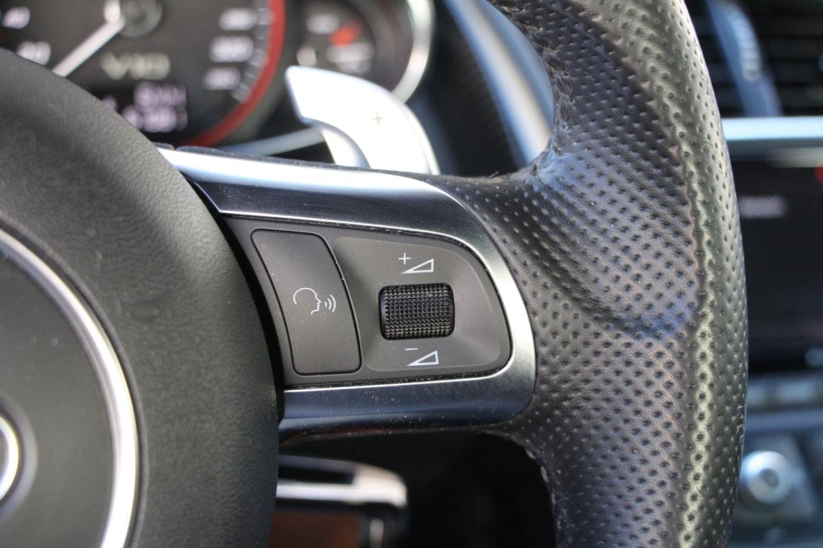 Audi R8 - Photo 15