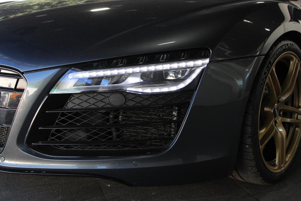 Audi R8 - Photo 2
