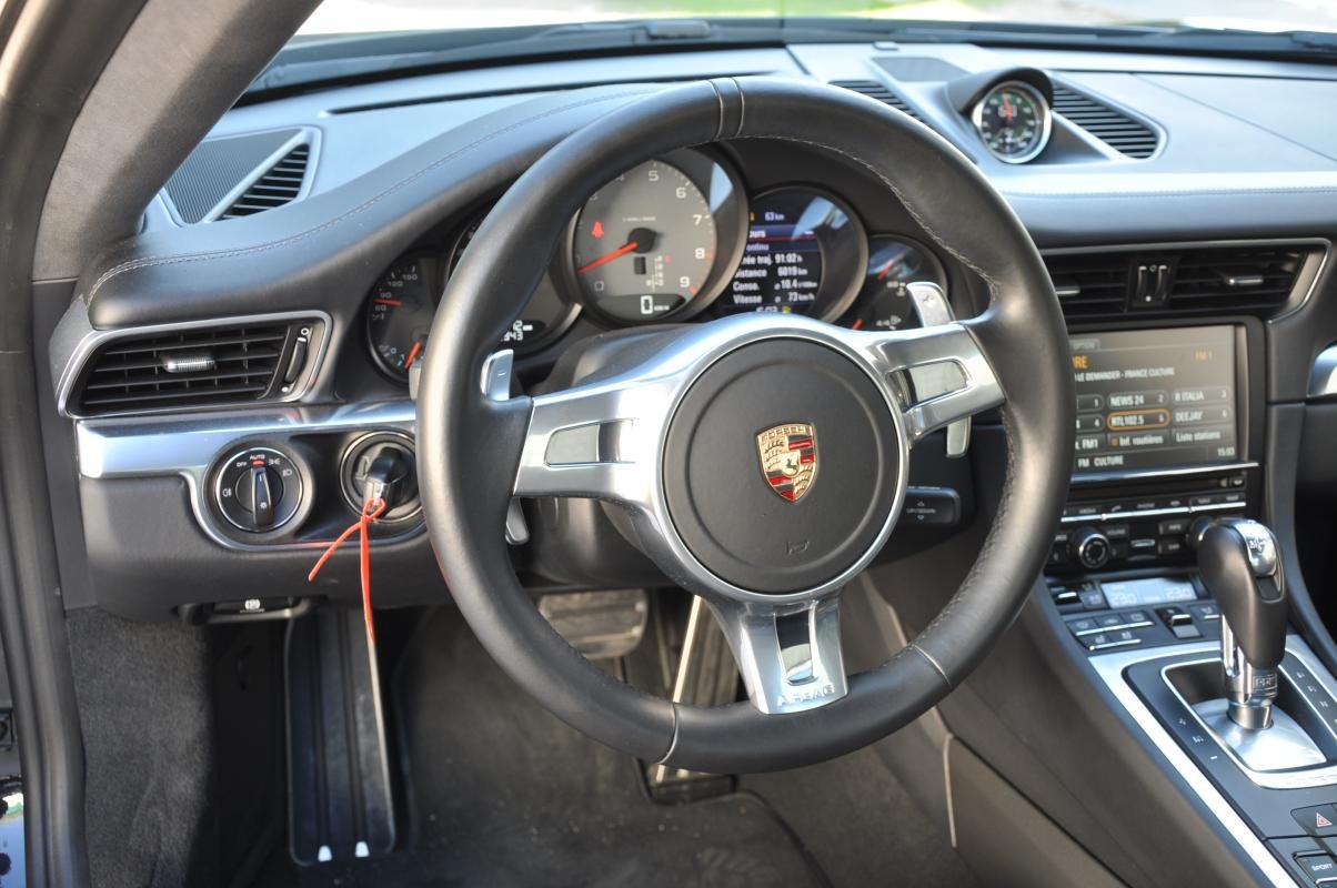 Porsche 911 - Photo 13