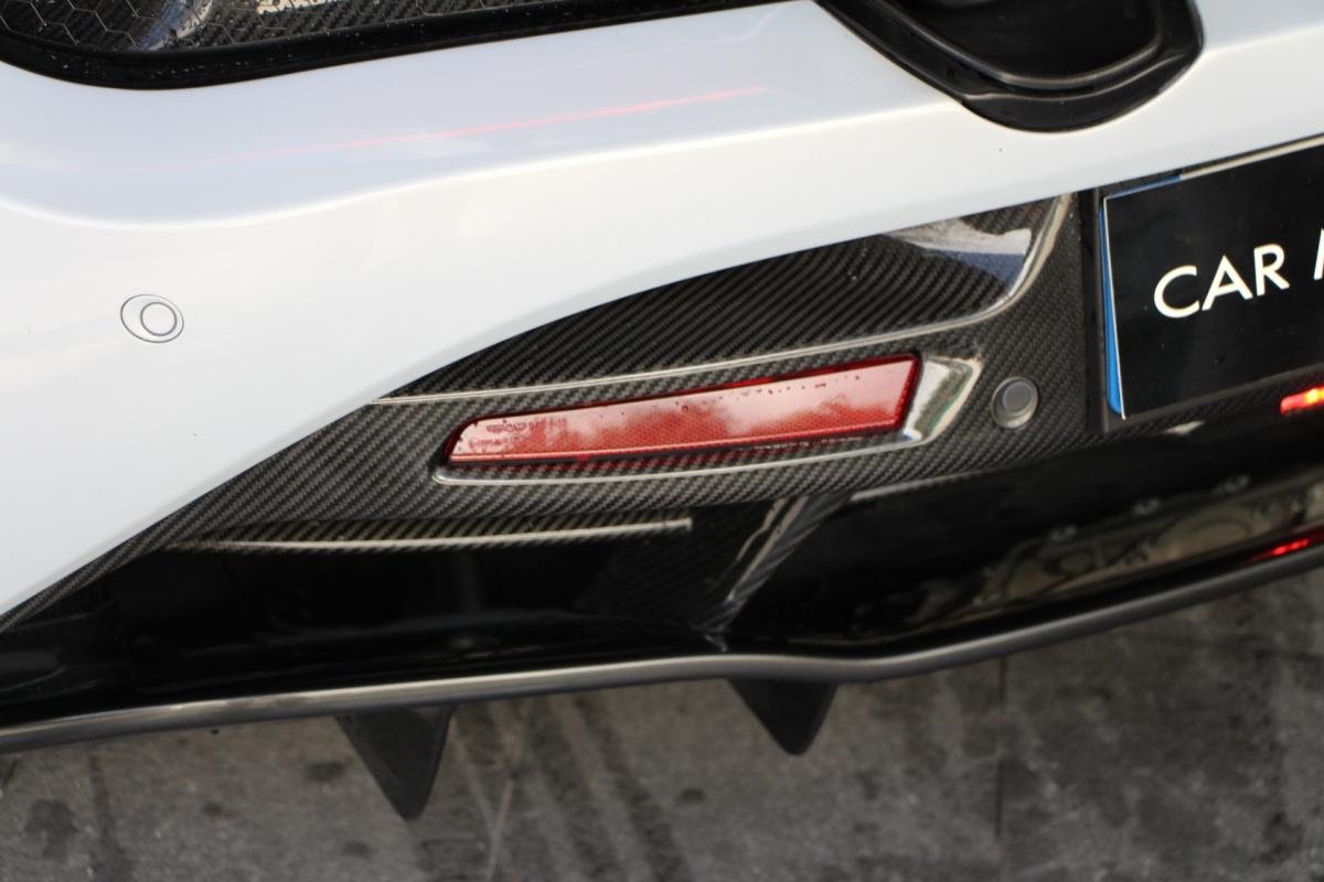 McLaren 720S - Photo 13