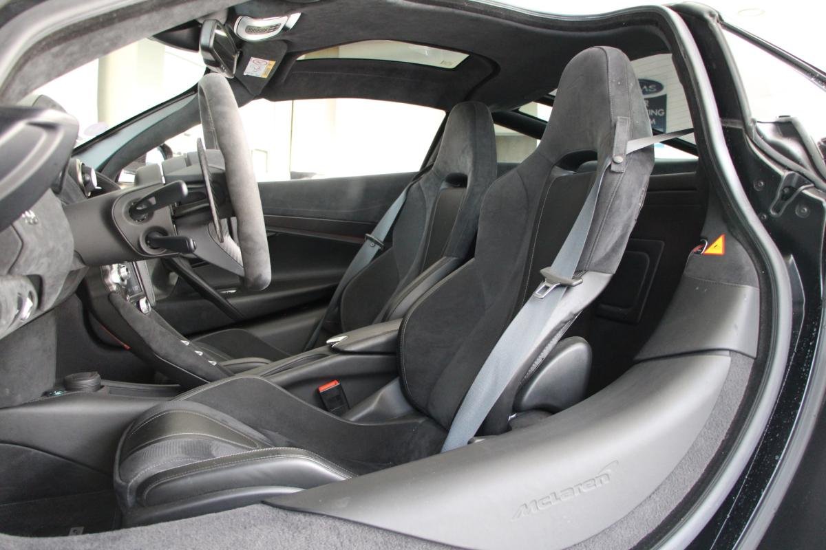 McLaren 720S - Photo 17
