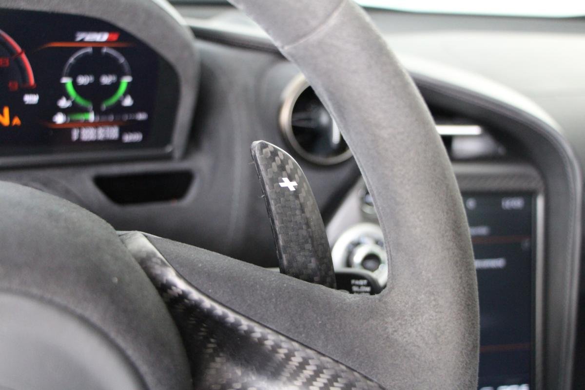 McLaren 720S - Photo 24