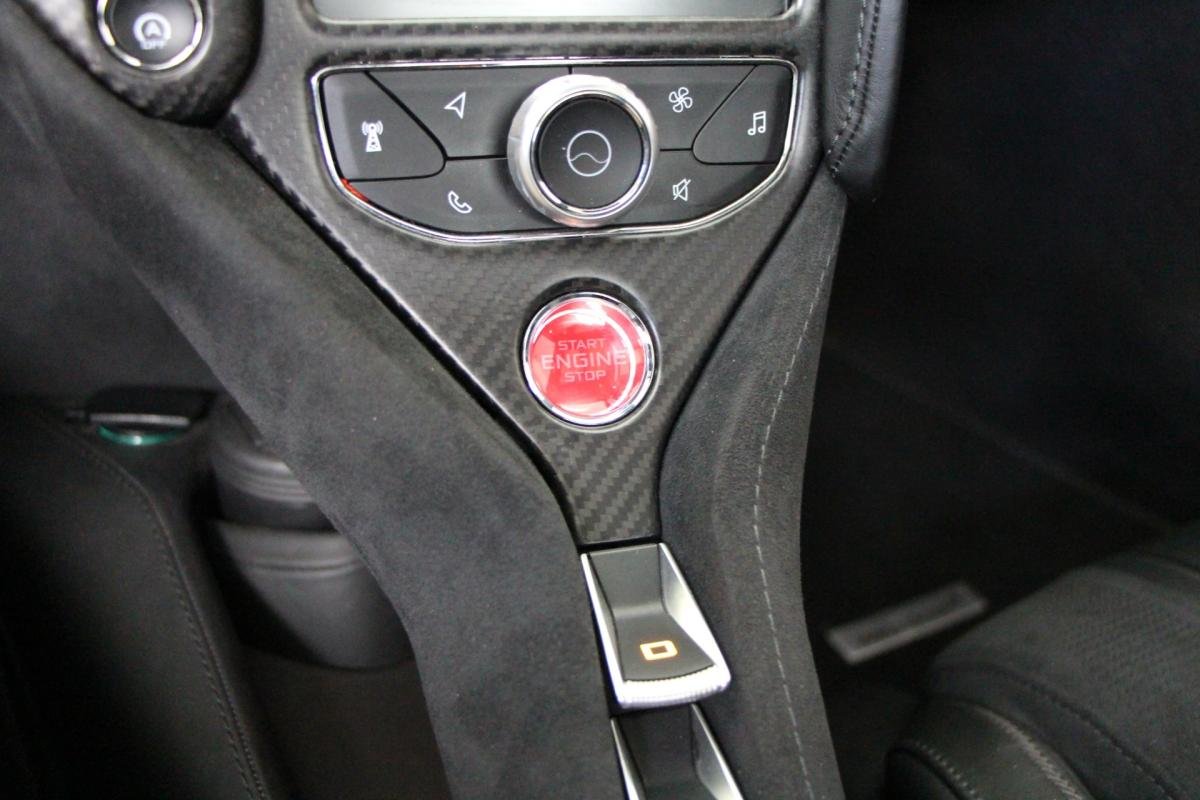 McLaren 720S - Photo 33