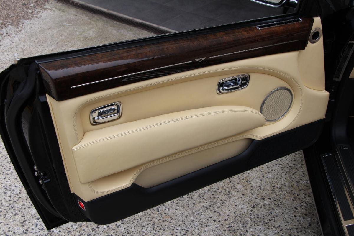 Bentley Azure - Photo 12