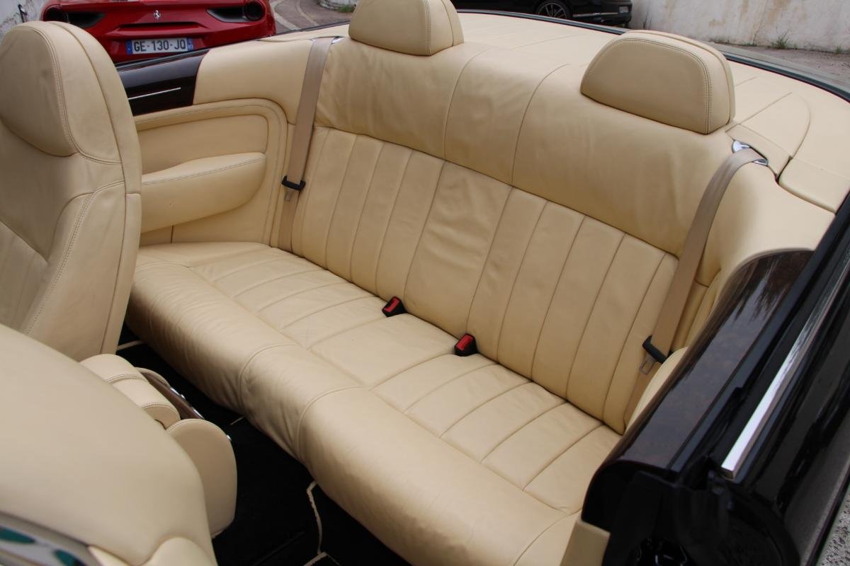 Bentley Azure - Photo 24