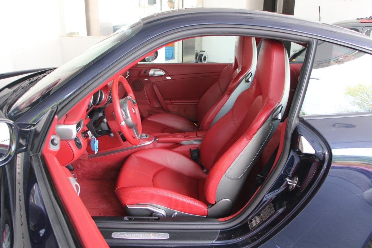 Porsche 911 - Photo 12