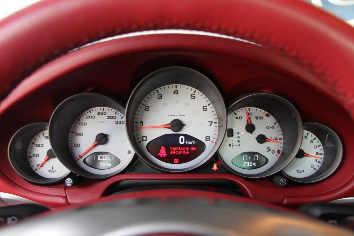Porsche 911 - Photo 17