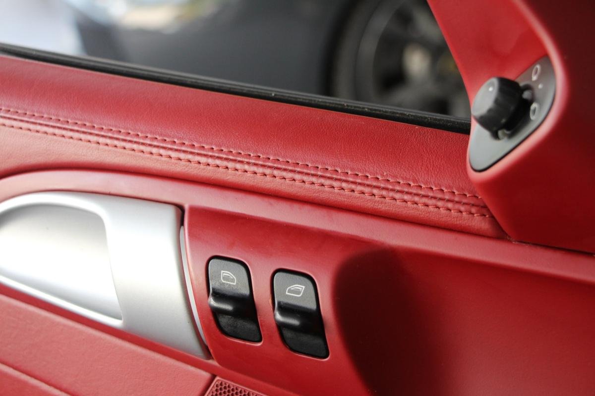 Porsche 911 - Photo 23