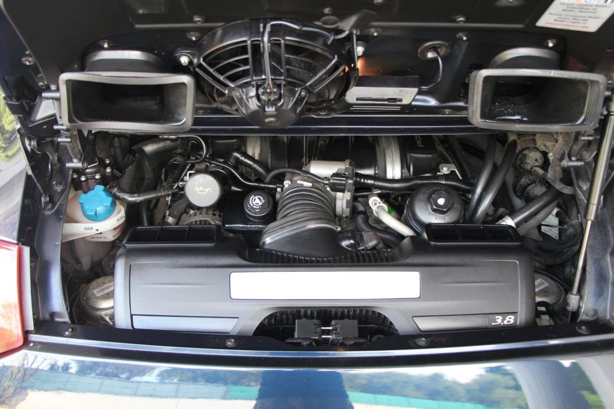 Porsche 911 - Photo 28