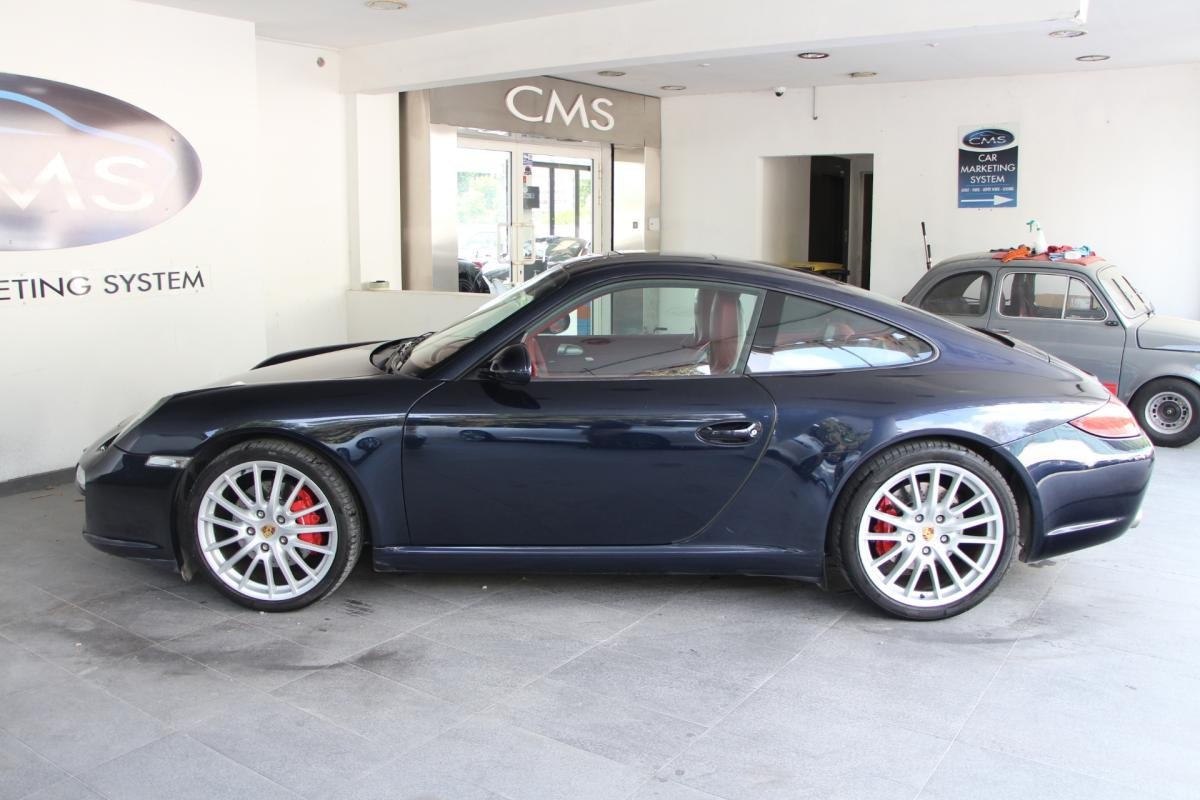 Porsche 911 - Photo 6