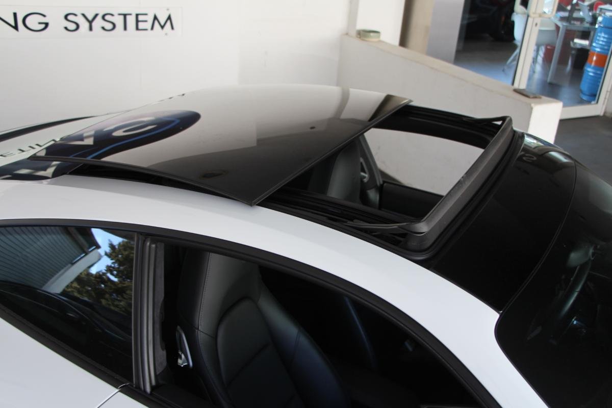 Porsche 911 - Photo 5