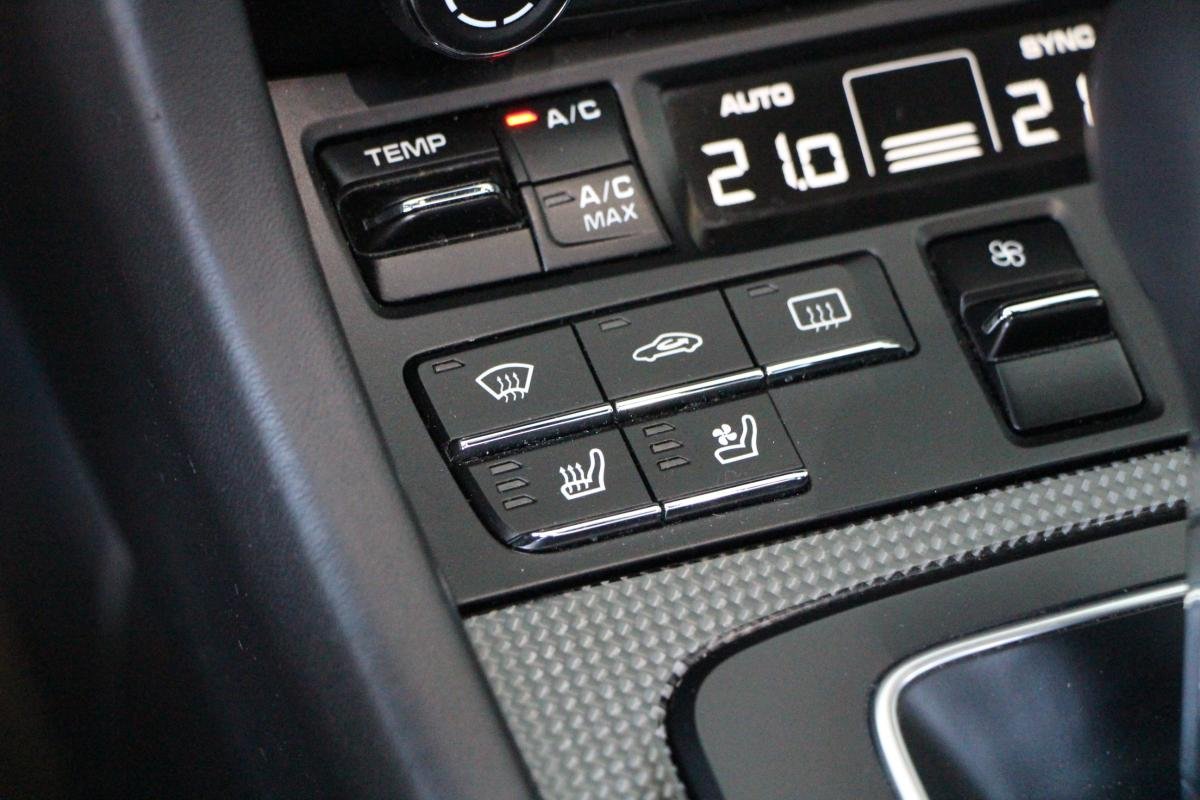 Porsche 911 - Photo 14