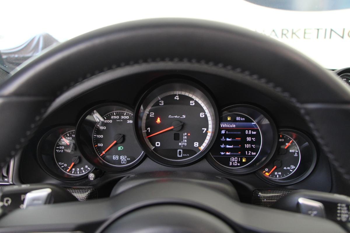 Porsche 911 - Photo 17