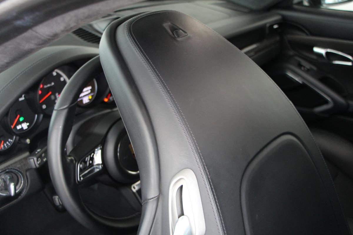 Porsche 911 - Photo 26