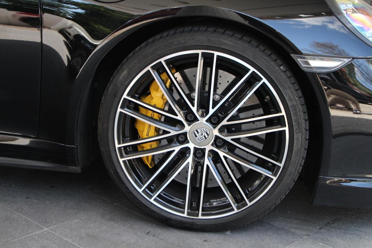 Porsche 911 - Photo 5