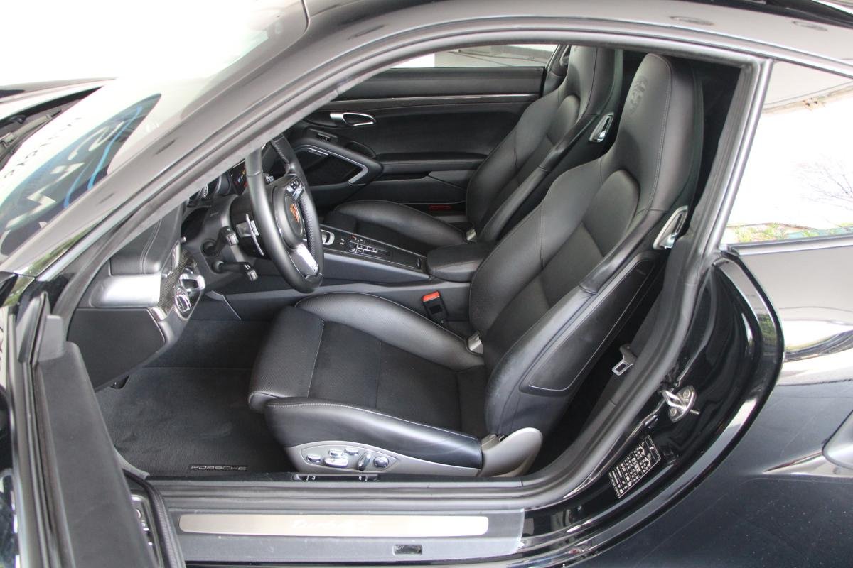 Porsche 911 - Photo 8
