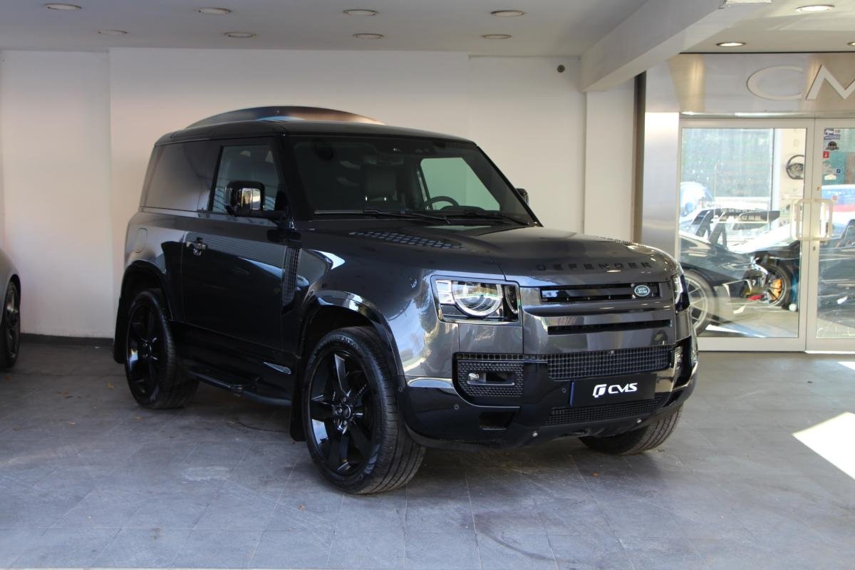 Land Rover Defender - Photo 1