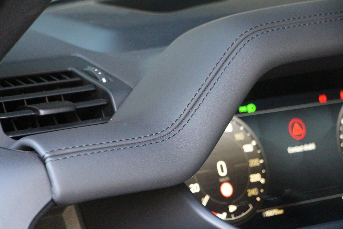 Land Rover Defender - Photo 29