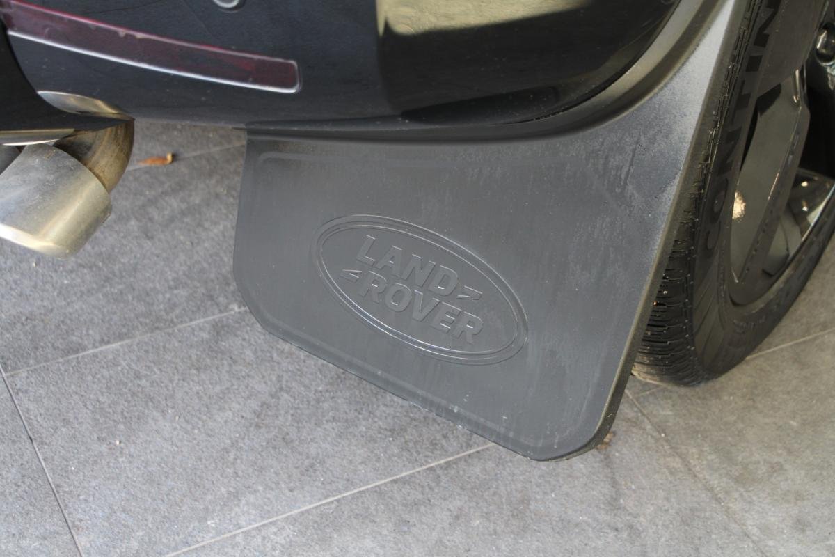 Land Rover Defender - Photo 6