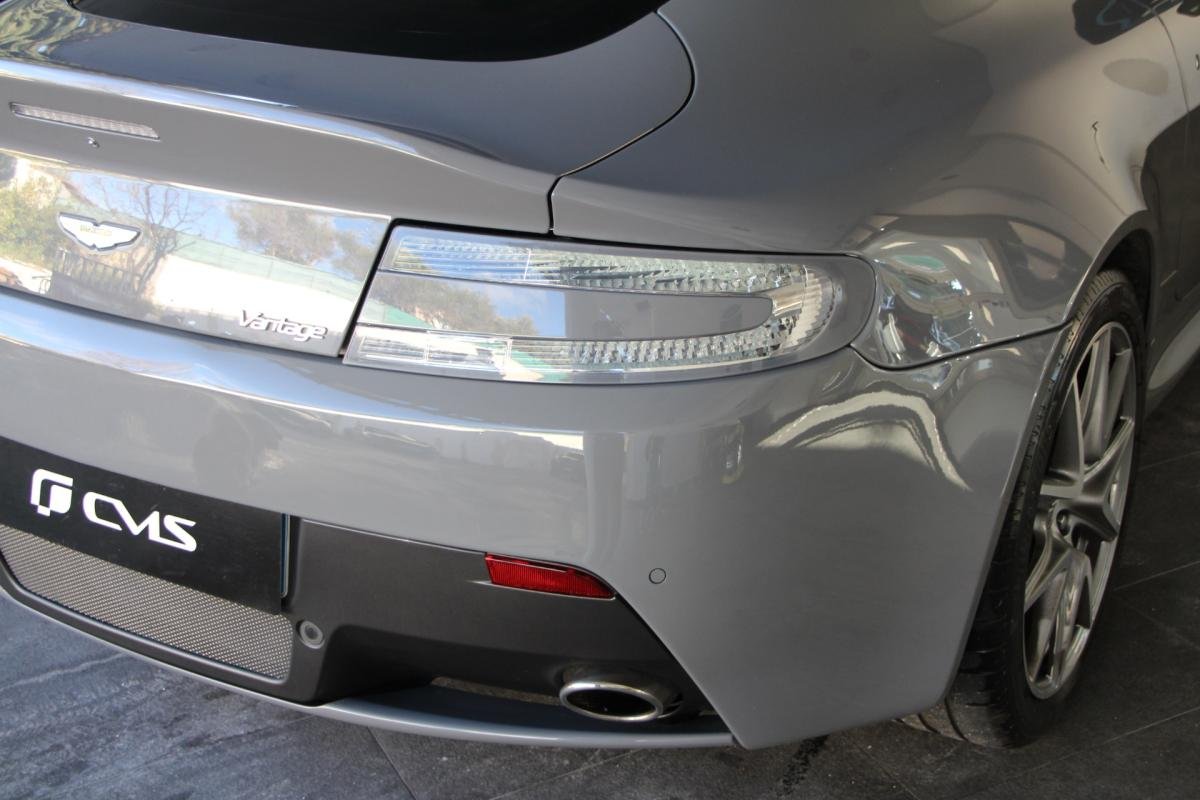 Aston Martin Vantage - Photo 6