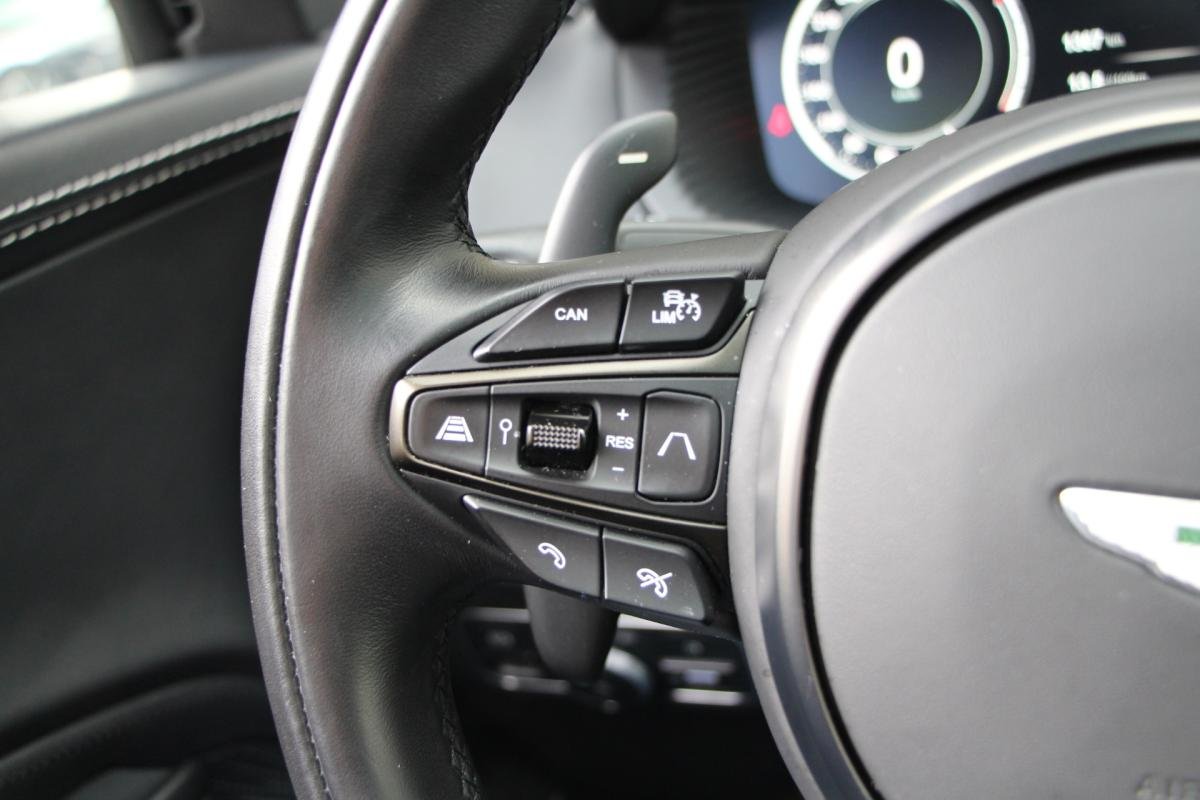 Aston Martin DBX - Photo 19
